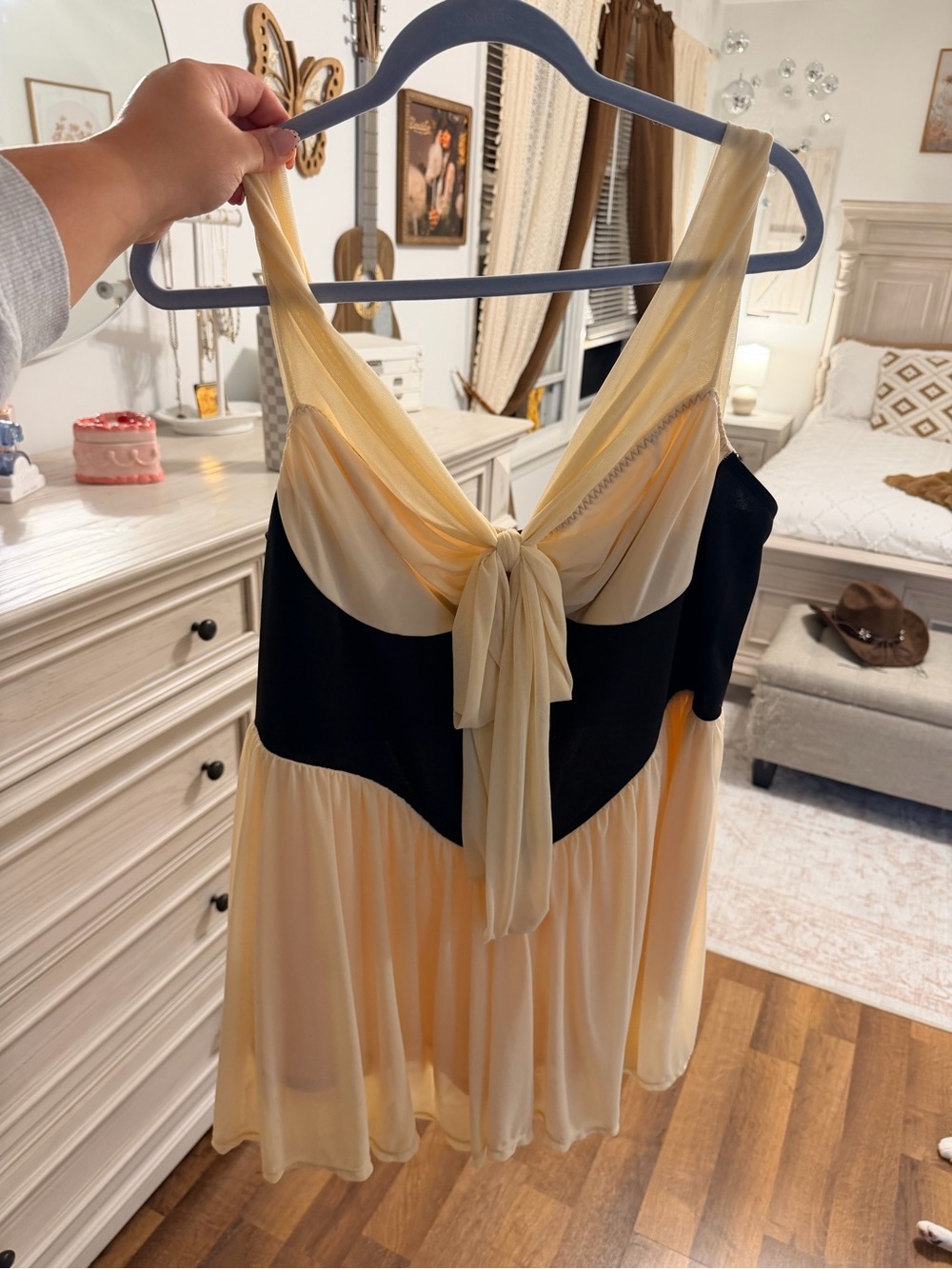 SHEIN Cream /Black Skort Romper
